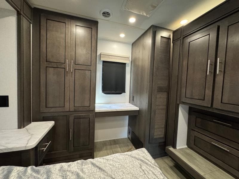 2024 Forest River 2024 Forest River Georgetown - thumbnail 18