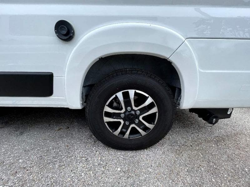 2024 Winnebago 2024 Winnebago Travato - thumbnail 6