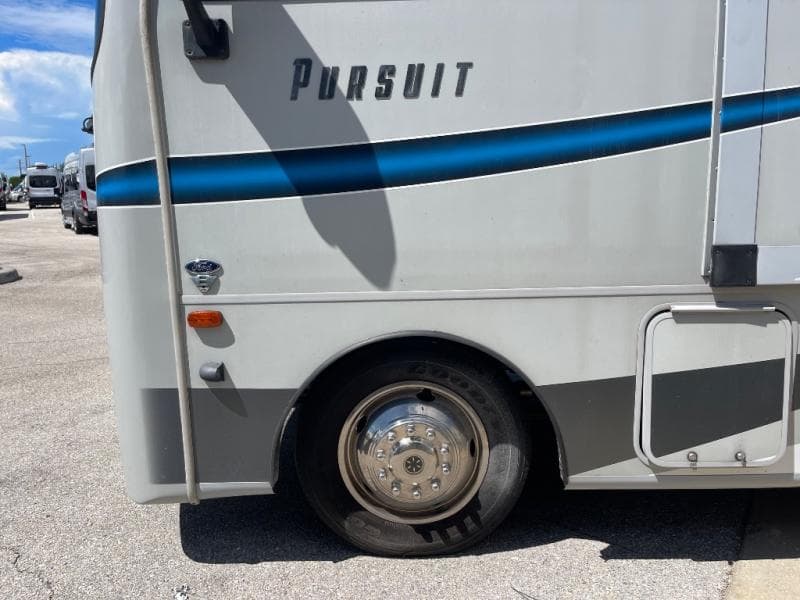 2021 Coachmen 2021 Coachmen Pursuit - thumbnail 6