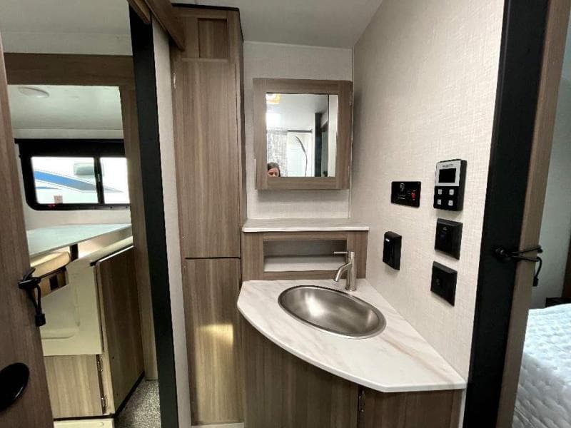 2024 Venture RV 2024 Venture RV Sonic - thumbnail 19