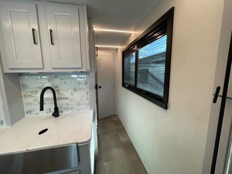 2024 Coachmen 2024 Coachmen Sportscoach SRS - thumbnail 16