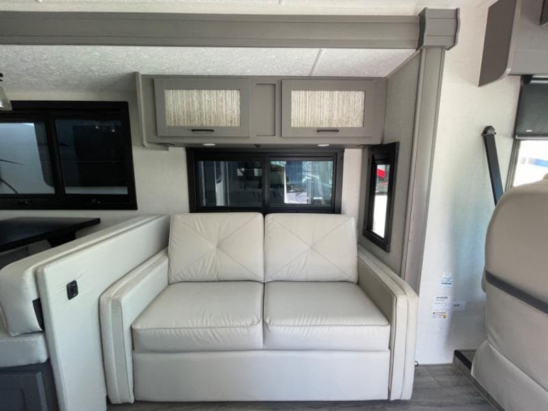 2024 Coachmen 2024 Coachmen Pursuit - thumbnail 13