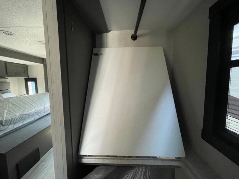 2024 Coachmen 2024 Coachmen Pursuit - thumbnail 29