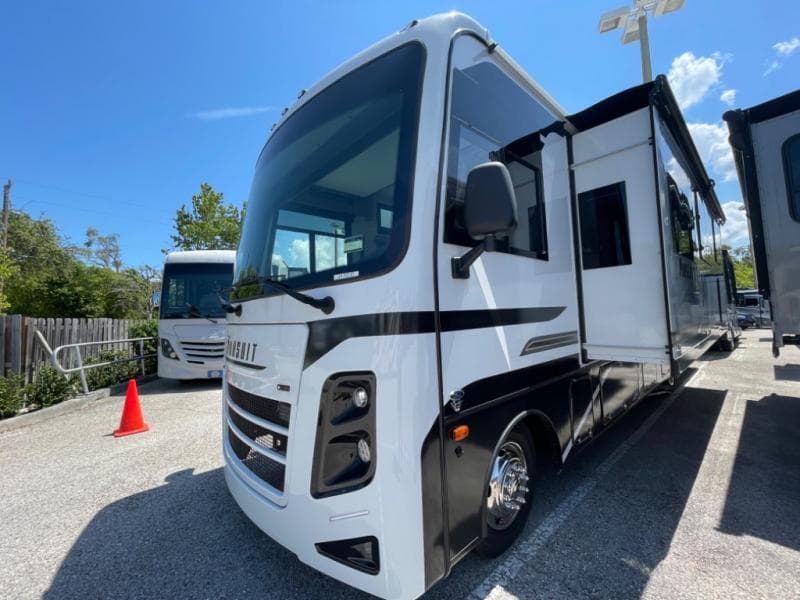 2024 Coachmen 2024 Coachmen Pursuit - thumbnail 4