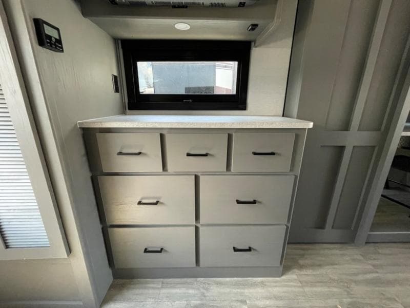 2024 Coachmen 2024 Coachmen Pursuit - thumbnail 35