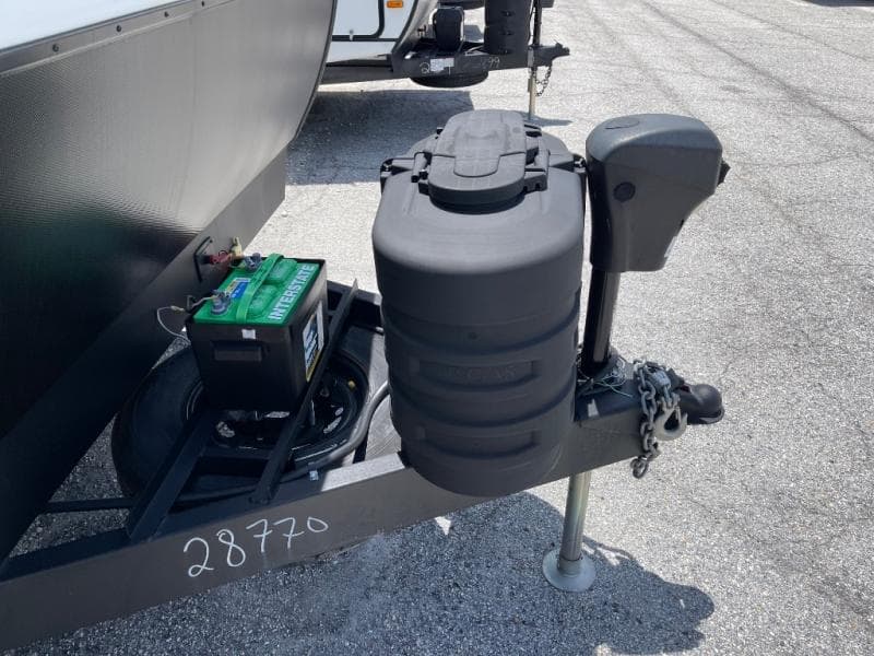 2024 Coachmen 2024 Coachmen Freedom Express - thumbnail 17