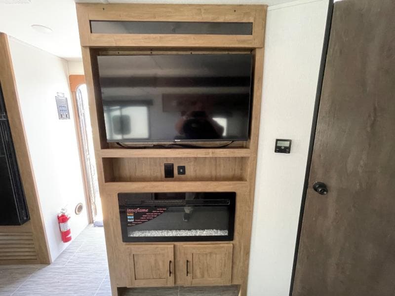 2024 Coachmen 2024 Coachmen Freedom Express - thumbnail 37