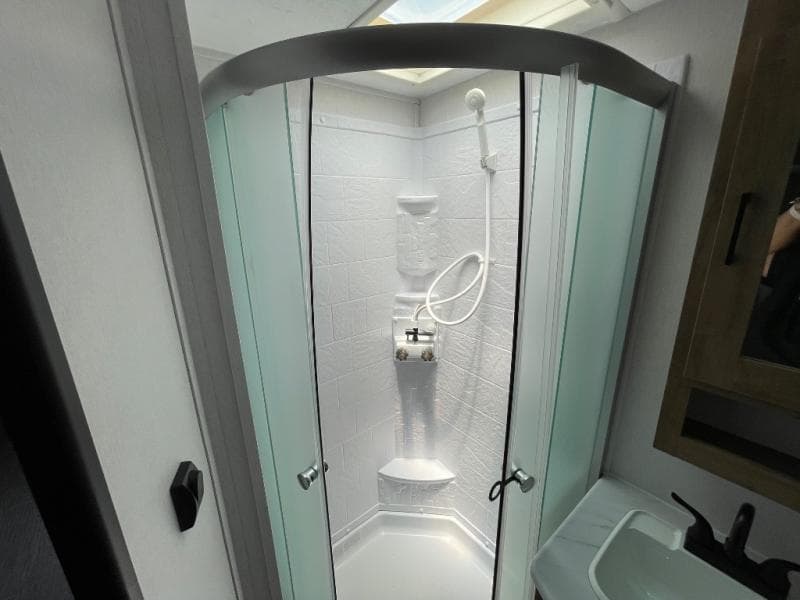 2024 Coachmen 2024 Coachmen Freedom Express - thumbnail 41