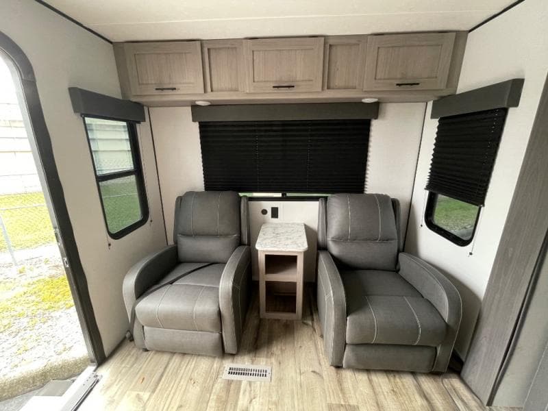 2024 Dutchmen 2024 Dutchmen Coleman - thumbnail 17