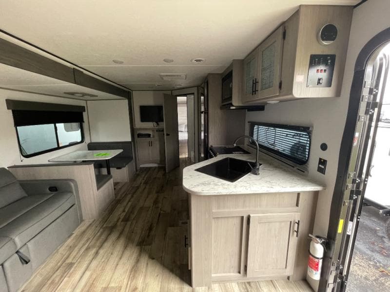 2024 Dutchmen 2024 Dutchmen Coleman - thumbnail 18