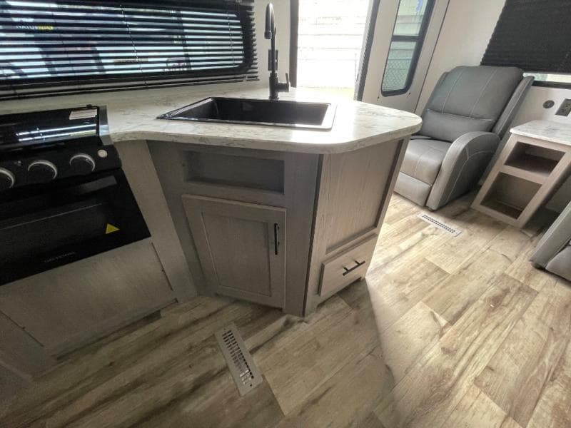 2024 Dutchmen 2024 Dutchmen Coleman - thumbnail 27