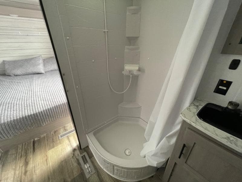 2024 Dutchmen 2024 Dutchmen Coleman - thumbnail 37