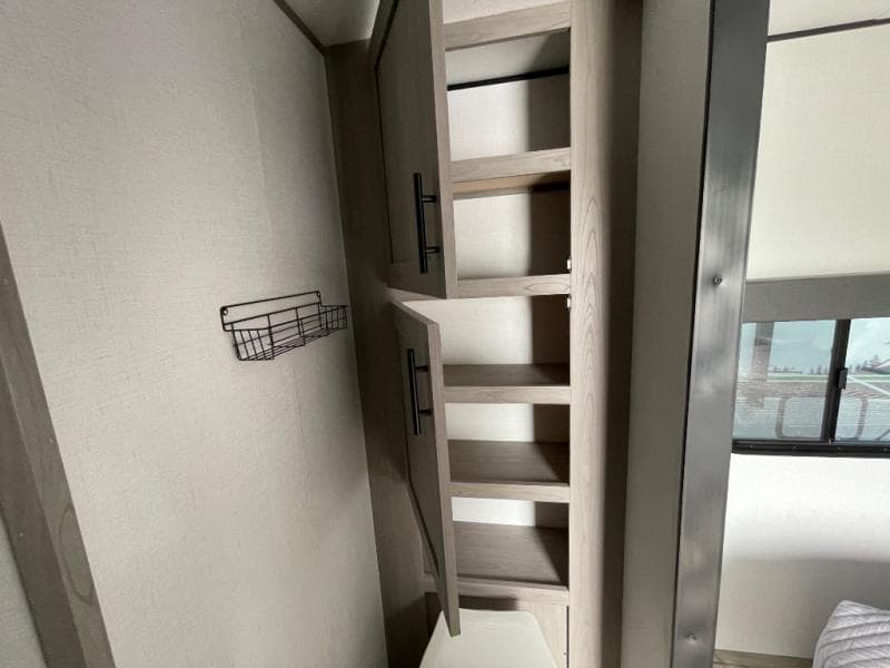 2024 Dutchmen 2024 Dutchmen Coleman - thumbnail 39