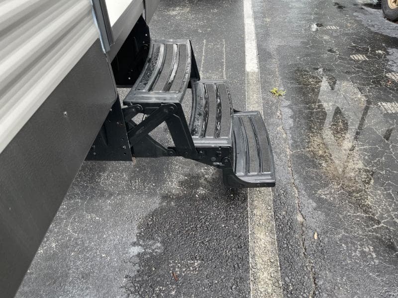 2024 Dutchmen 2024 Dutchmen Coleman - thumbnail 10