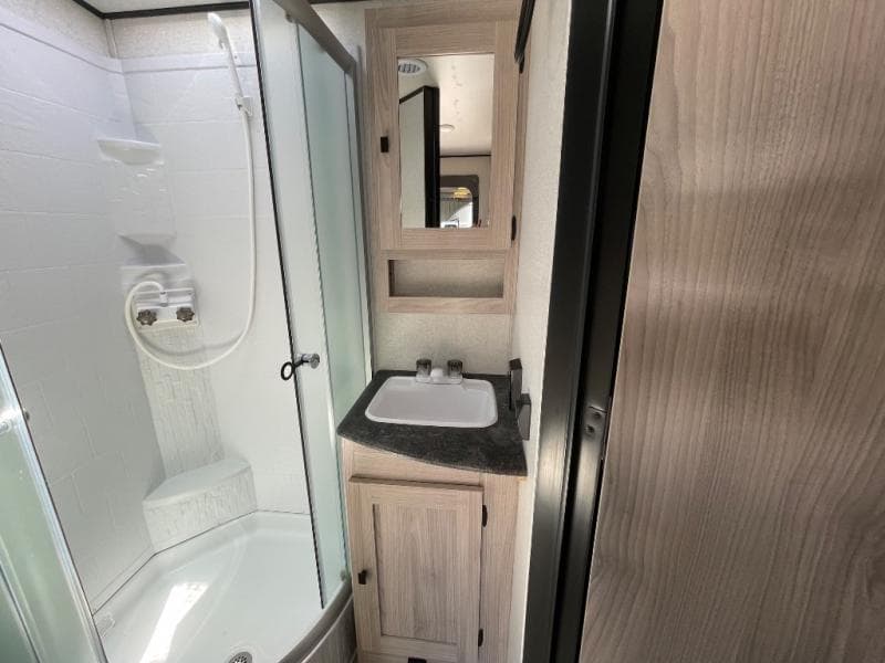 2024 Coachmen 2024 Coachmen Northern Spirit - thumbnail 20