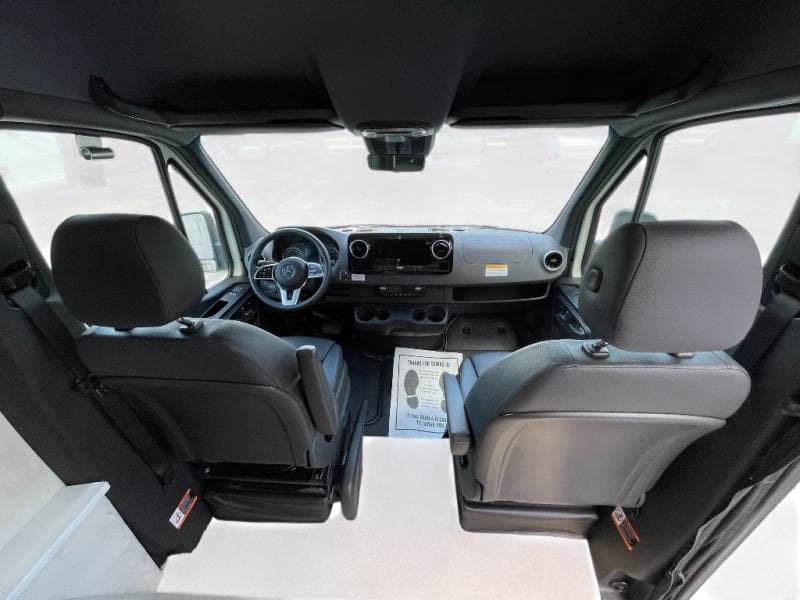 2024 Pleasure-Way 2024 Pleasure-Way Plateau - thumbnail 11