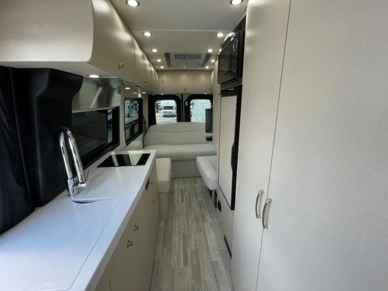 2024 Pleasure-Way 2024 Pleasure-Way Plateau - thumbnail 13