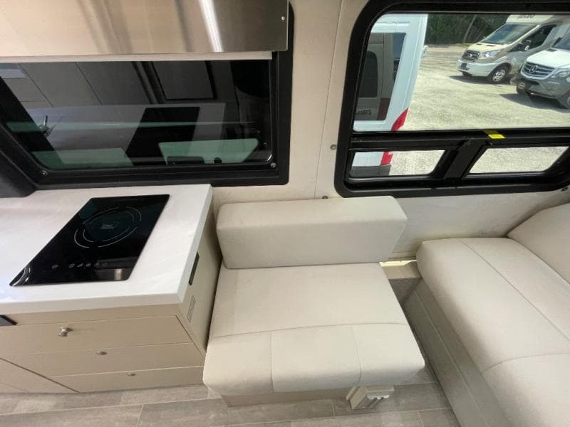 2024 Pleasure-Way 2024 Pleasure-Way Plateau - thumbnail 27