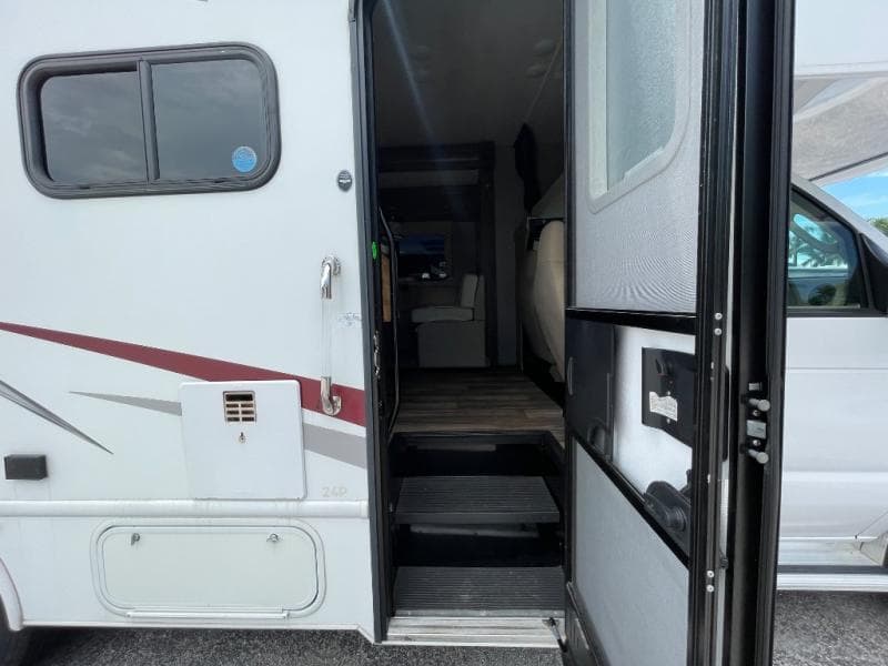 2021 Nexus RV 2021 Nexus RV Phantom - thumbnail 14