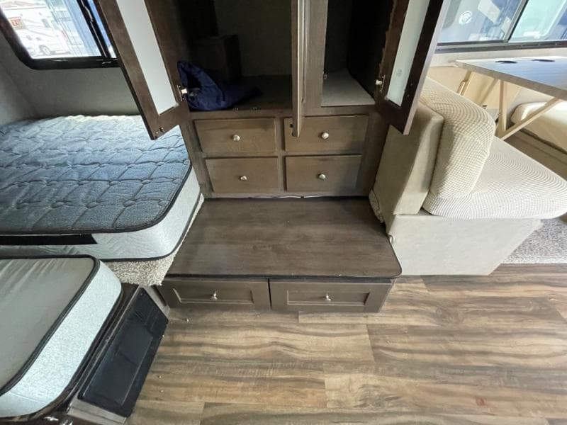 2021 Nexus RV 2021 Nexus RV Phantom - thumbnail 31