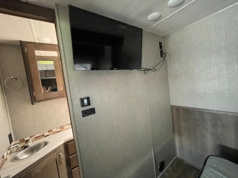 2021 Nexus RV 2021 Nexus RV Phantom - thumbnail 34