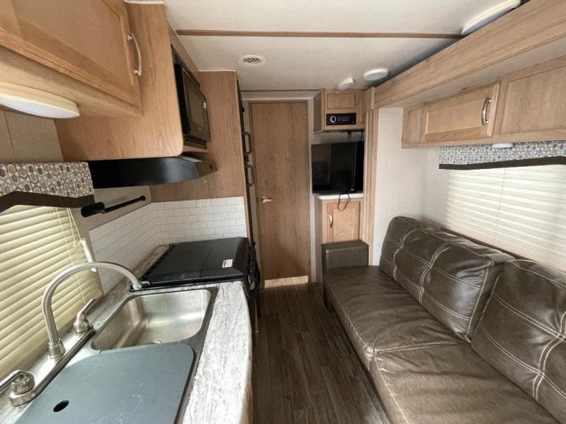 2020 Winnebago 2020 Winnebago Micro Minnie - thumbnail 16