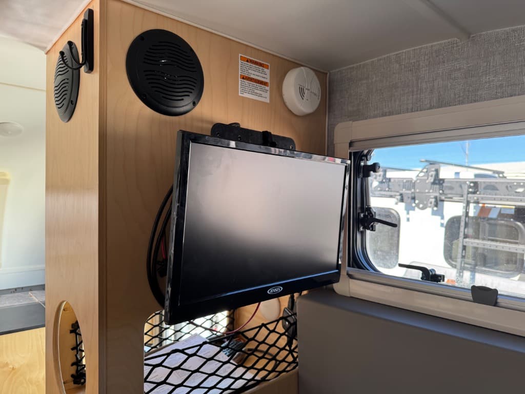 2024 Little Guy Trailers 2024 Little Guy Trailers MICRO MAX - thumbnail 10