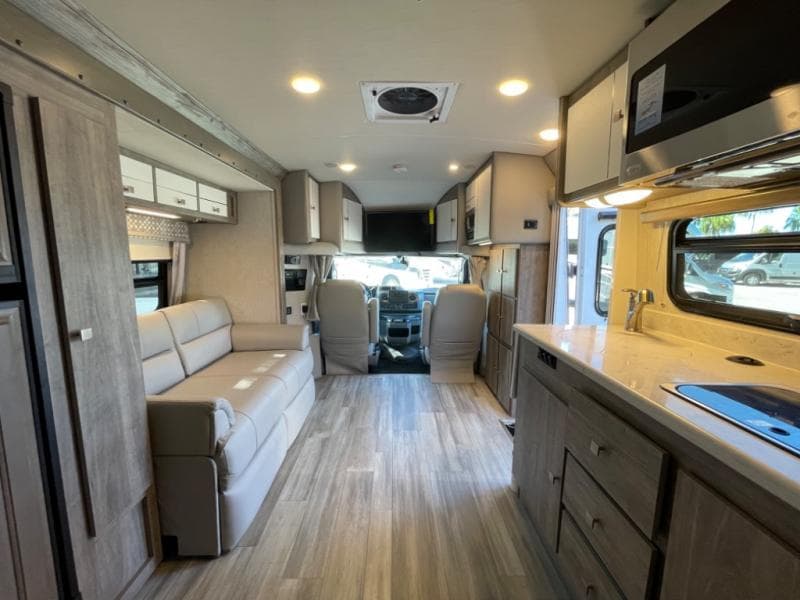 2024 Phoenix USA 2024 Phoenix USA Phoenix Cruiser - thumbnail 34