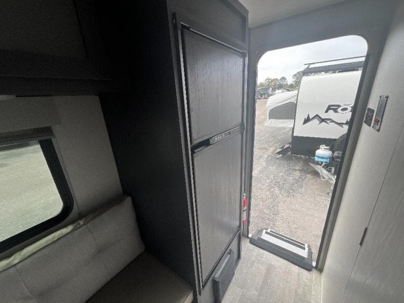 2024 Forest River 2024 Forest River R-Pod - thumbnail 16