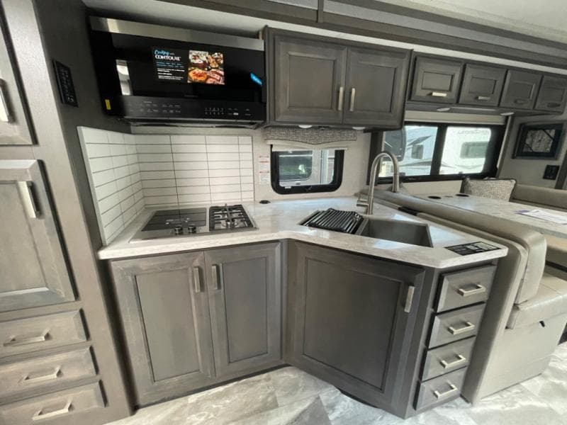 2024 Thor Motor Coach 2024 Thor Motor Coach Omni Trail - thumbnail 21