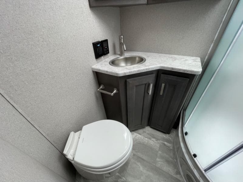 2024 Thor Motor Coach 2024 Thor Motor Coach Omni Trail - thumbnail 29