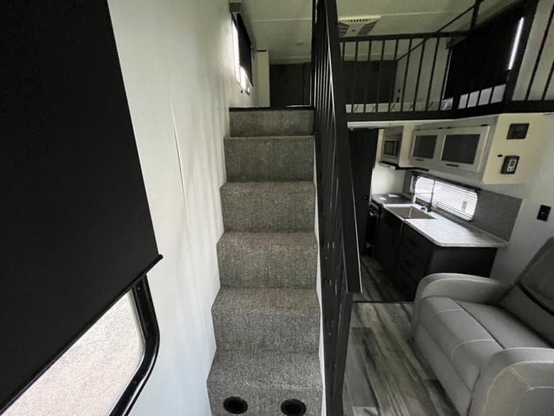 2024 Dutchmen 2024 Dutchmen Aspen Trail - thumbnail 23