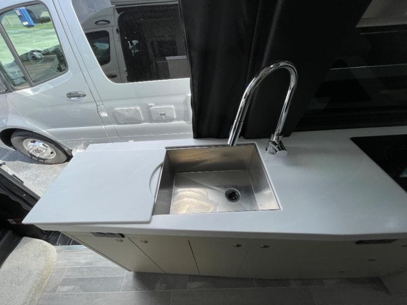 2024 Pleasure-Way 2024 Pleasure-Way Plateau - thumbnail 11