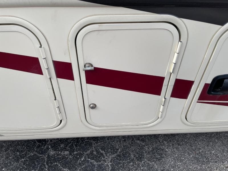 2019 Thor Motor Coach 2019 Thor Motor Coach Hurricane - thumbnail 50