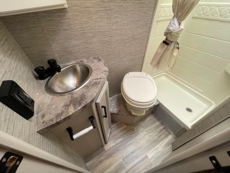 2021 Thor Motor Coach 2021 Thor Motor Coach GEMINI - thumbnail 36