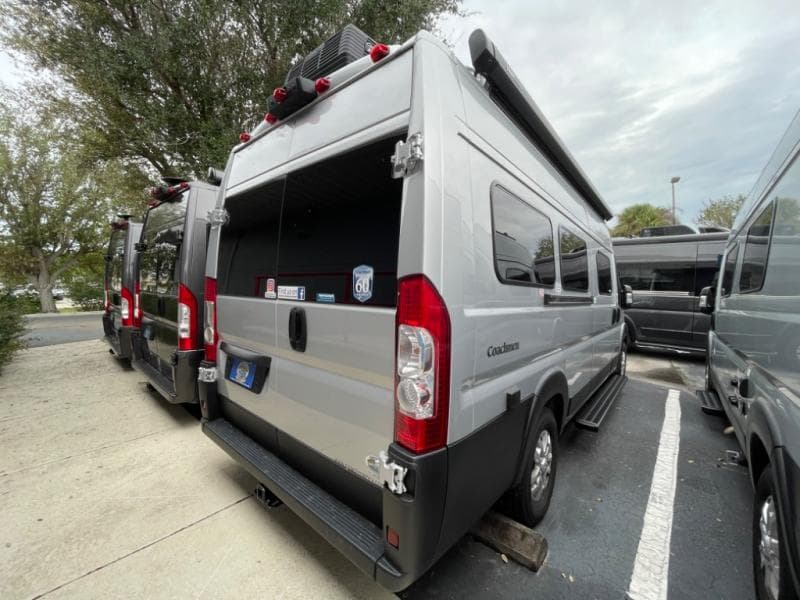 2025 Coachmen 2025 Coachmen Nova - thumbnail 7