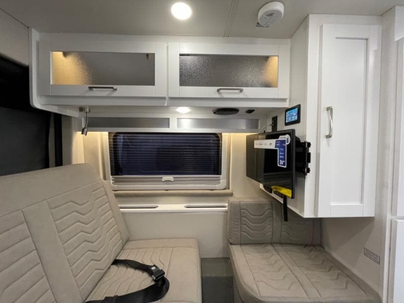 2025 Coachmen 2025 Coachmen Nova - thumbnail 10