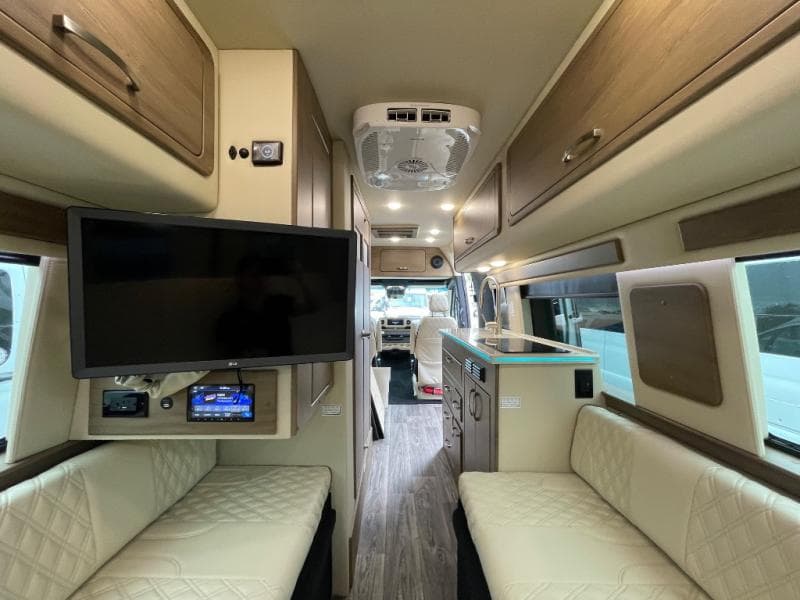 2025 Midwest Automotive Designs 2025 Midwest Automotive Designs Passage - thumbnail 12