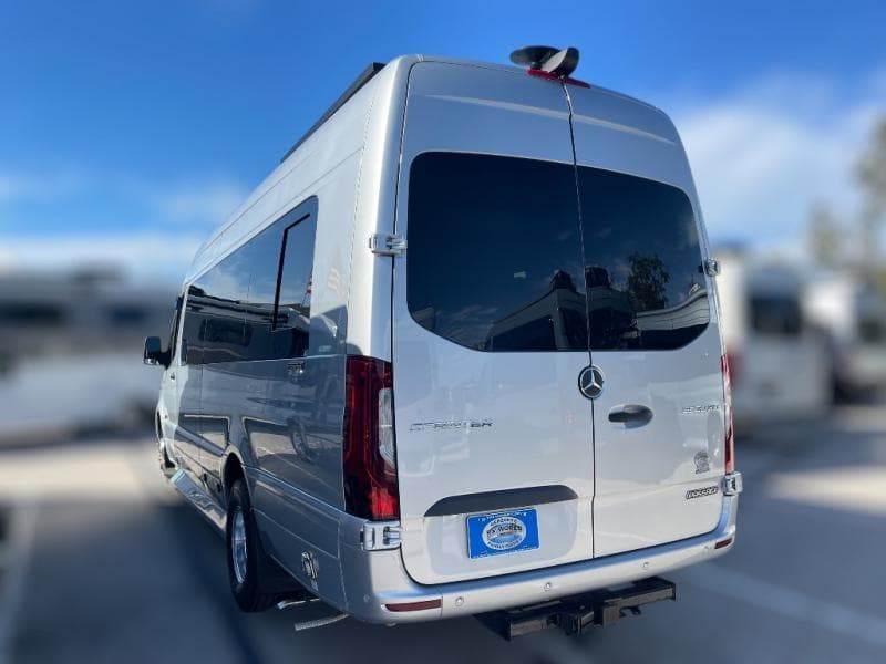 2025 Midwest Automotive Designs 2025 Midwest Automotive Designs Passage - thumbnail 5