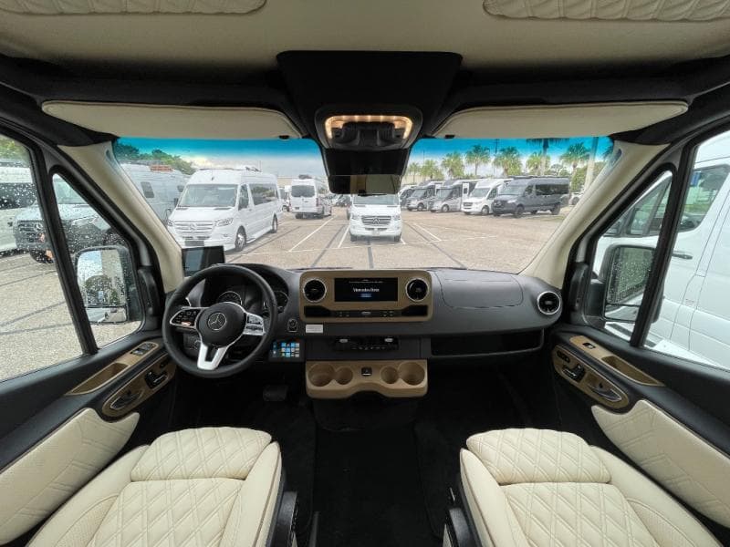 2025 Midwest Automotive Designs 2025 Midwest Automotive Designs Passage - thumbnail 8