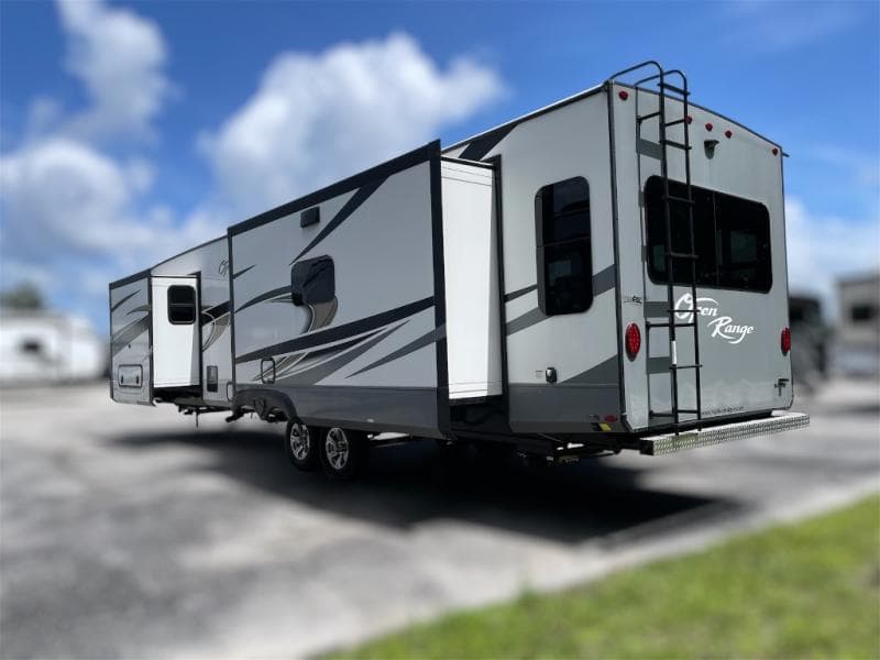 2022 Highland Ridge 2022 Highland Ridge Open Range - thumbnail 4