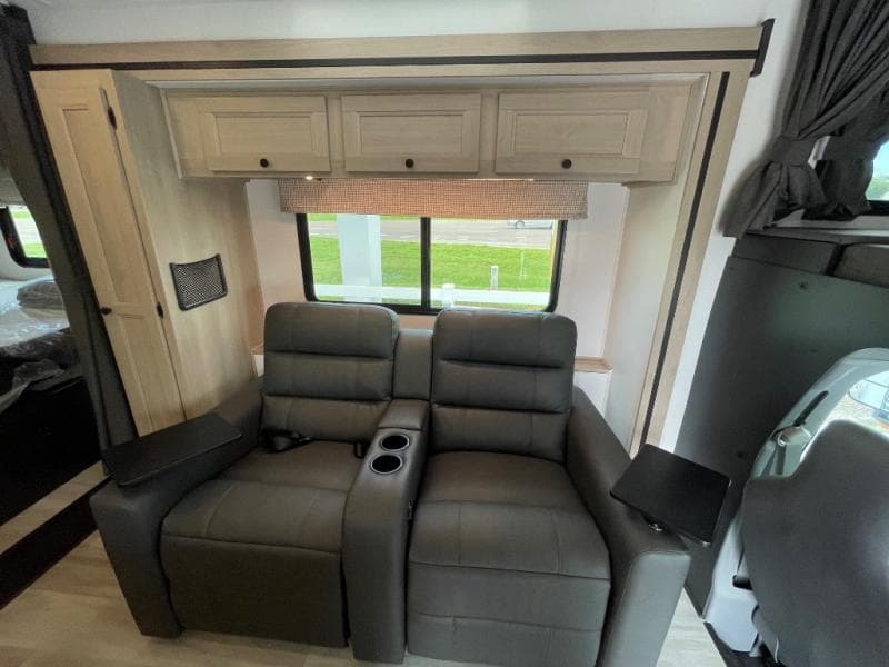 2025 Forest River 2025 Forest River Sunseeker - thumbnail 33