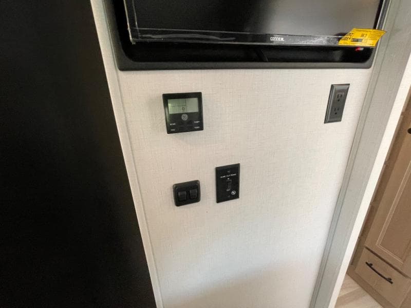 2025 Forest River 2025 Forest River Sunseeker - thumbnail 49