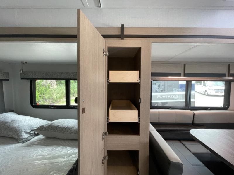 2025 Forest River 2025 Forest River Forester - thumbnail 15