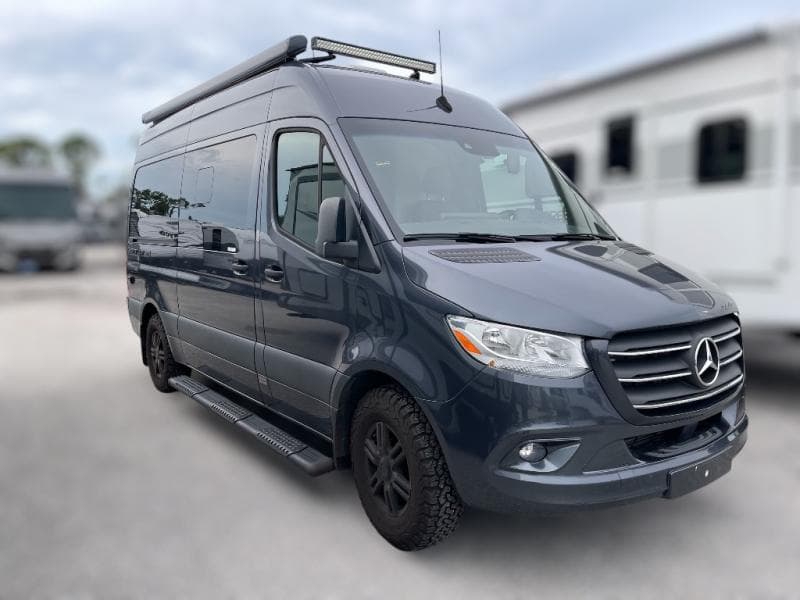 2023 Thor Motor Coach Sanctuary 19P