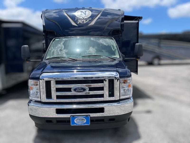 2025 Nexus RV 2025 Nexus RV Viper - thumbnail 2