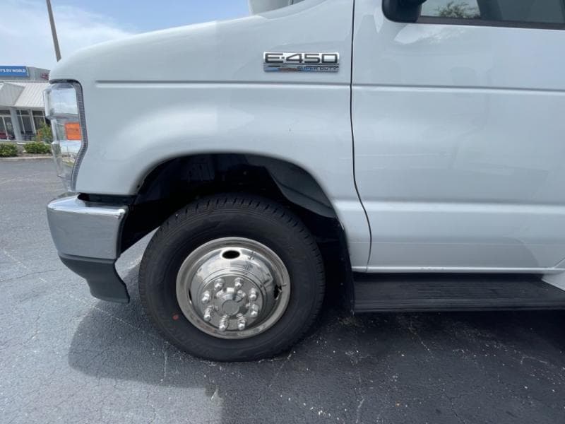 2025 Nexus RV 2025 Nexus RV Triumph - thumbnail 5