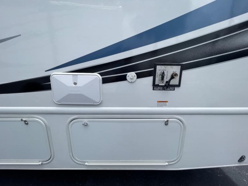 2025 Nexus RV 2025 Nexus RV Triumph - thumbnail 7