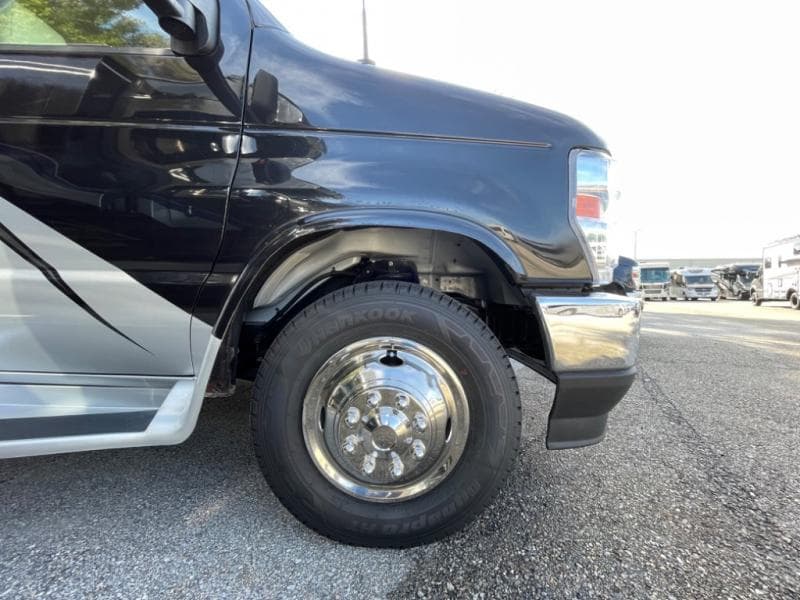 2025 Nexus RV 2025 Nexus RV Viper - thumbnail 12