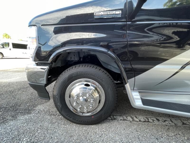 2025 Nexus RV 2025 Nexus RV Viper - thumbnail 6